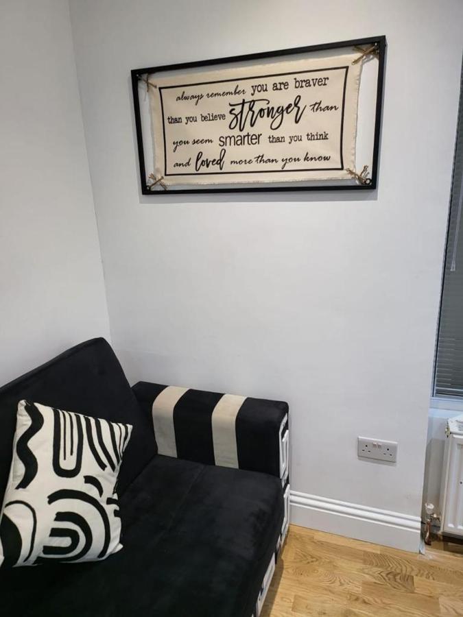 Fancy Basement Flat A Lejlighed London Eksteriør billede
