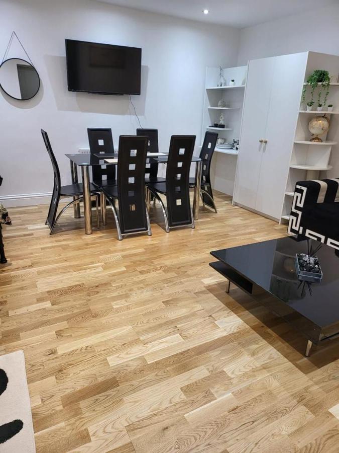 Fancy Basement Flat A Lejlighed London Eksteriør billede